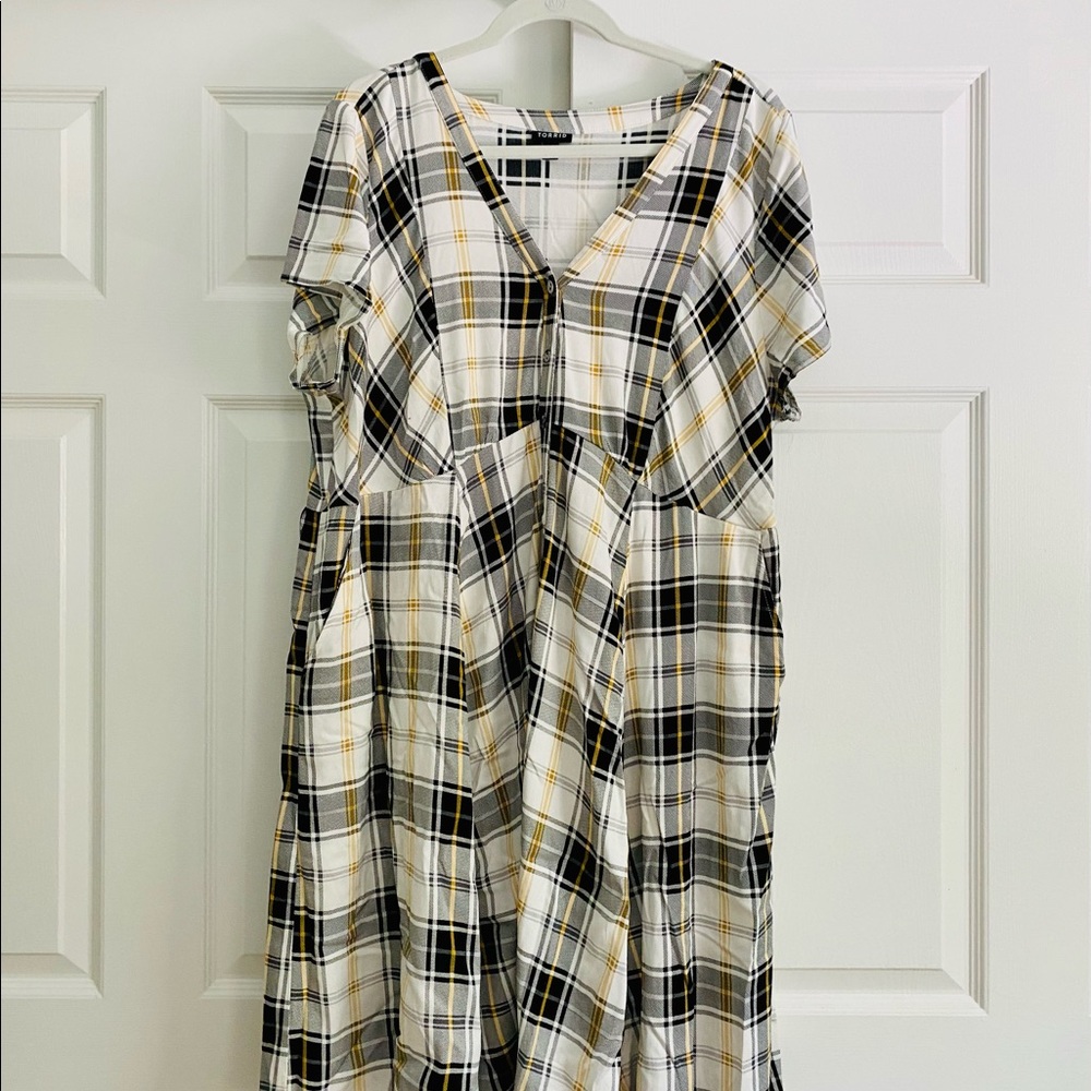 Torrid plaid button down dress (with pockets!)